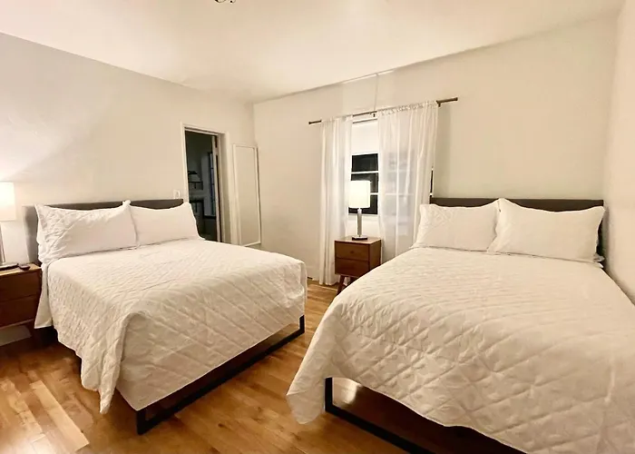 439 Hotel